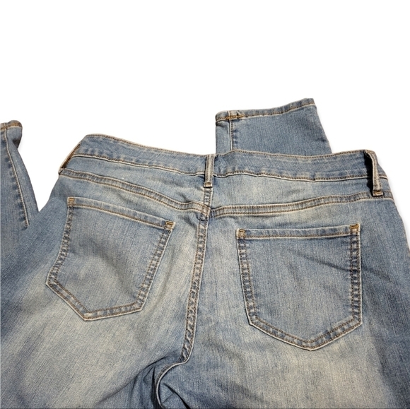 Old Navy Super Skinny Jeans Size 10 Light Wash Denim Skinny Jeans - Picture 13 of 15